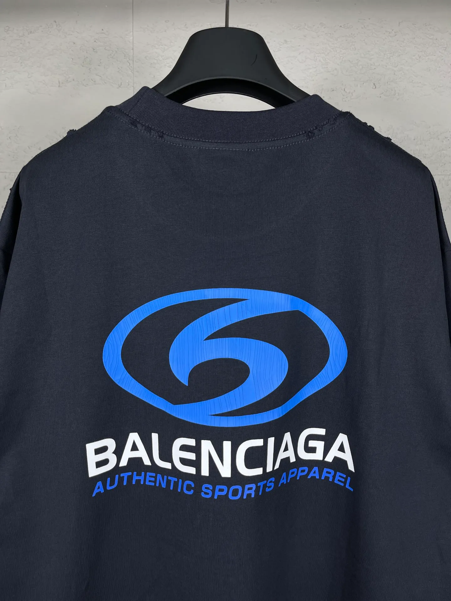 【 . Quality】BALENCI*GA/ .2024New Arrival.New Arrival LOGO T ， . Authentic ， ！ ZP 。 260 ， . ， ，。 。Classic LOGO ， ， 。 . ， ， ， OS . Same Style ：BL 223305 ： ， ，Yellow Size：XS L